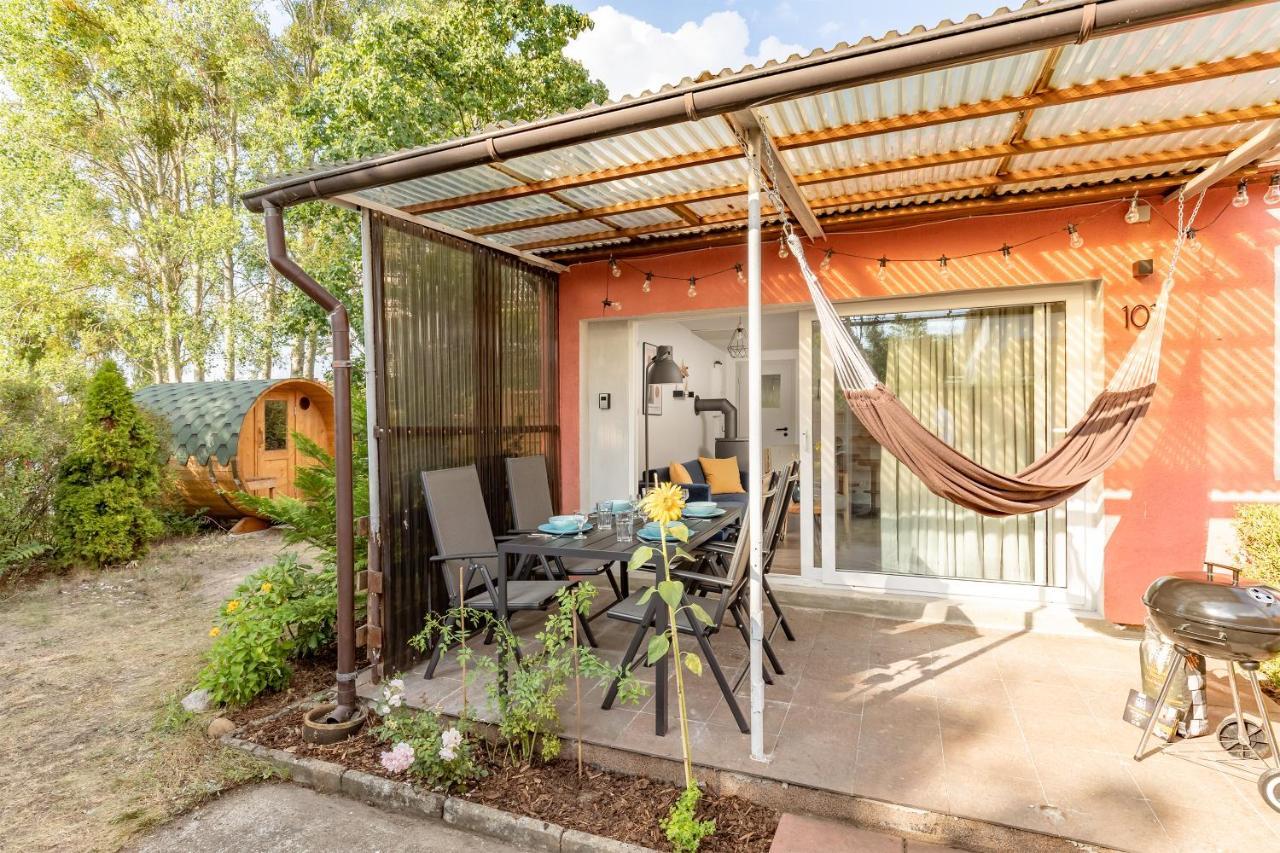 Am Grimnitzsee Gemutliches Tiny House Bungalow Mit Sauna Und Kamin Joachimsthal Εξωτερικό φωτογραφία